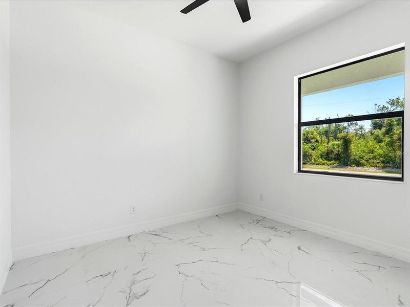 Spacious, unfurnished interior of a new home in , Rotonda West (Image 21).