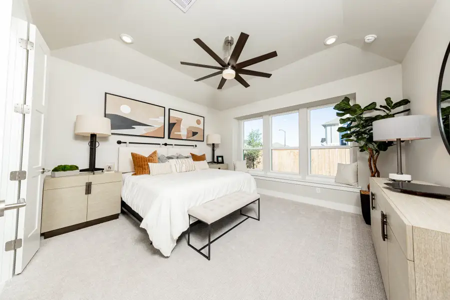 Furnished interior view inside a new home in Amira, Tomball (Image 7).