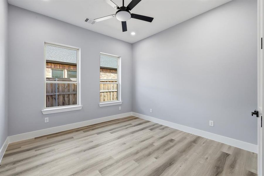 Spacious, unfurnished interior of a new home in , Arlington (Image 22).