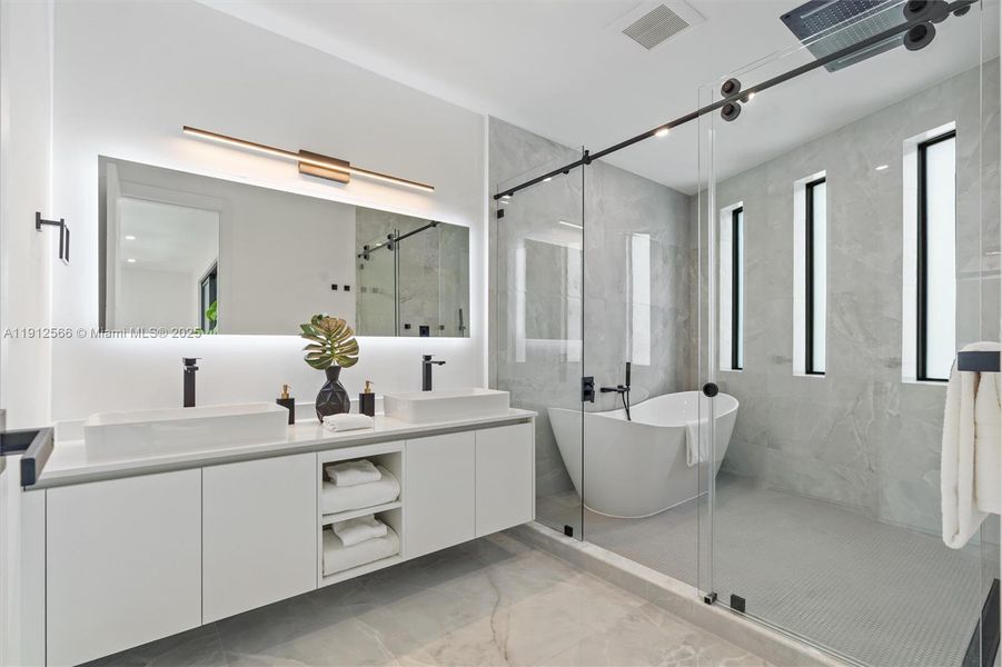 Furnished interior view inside a new home in , Fort Lauderdale (Image 12).