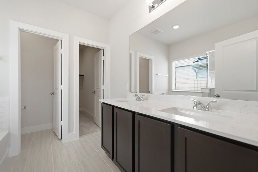 Furnished interior view inside a new home in Bluestem, Brookshire (Image 12).