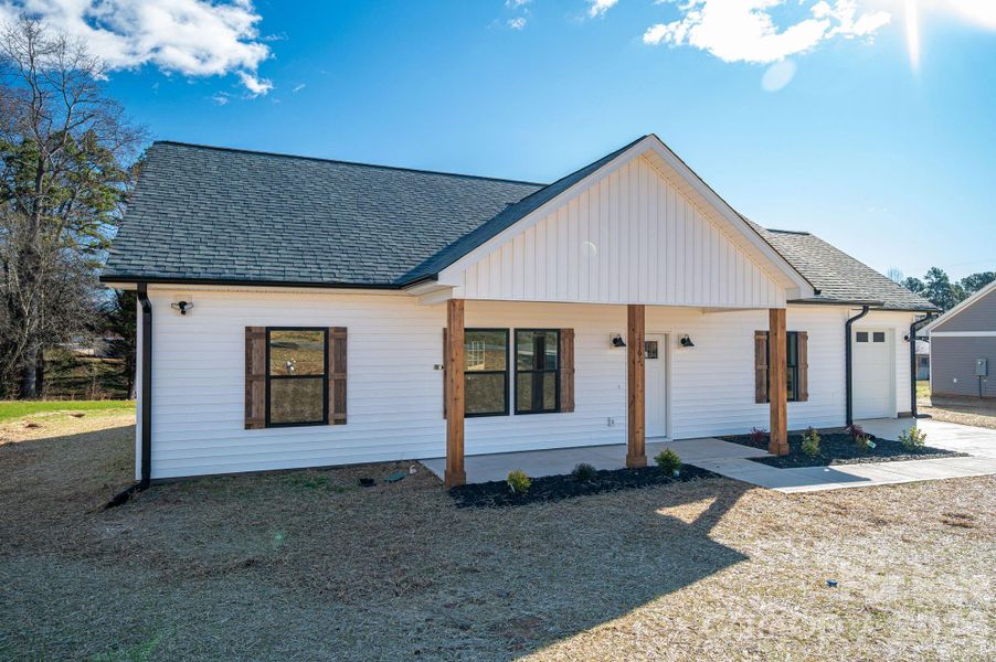 Exterior details and patio area of a home in , Hickory (Image 19).