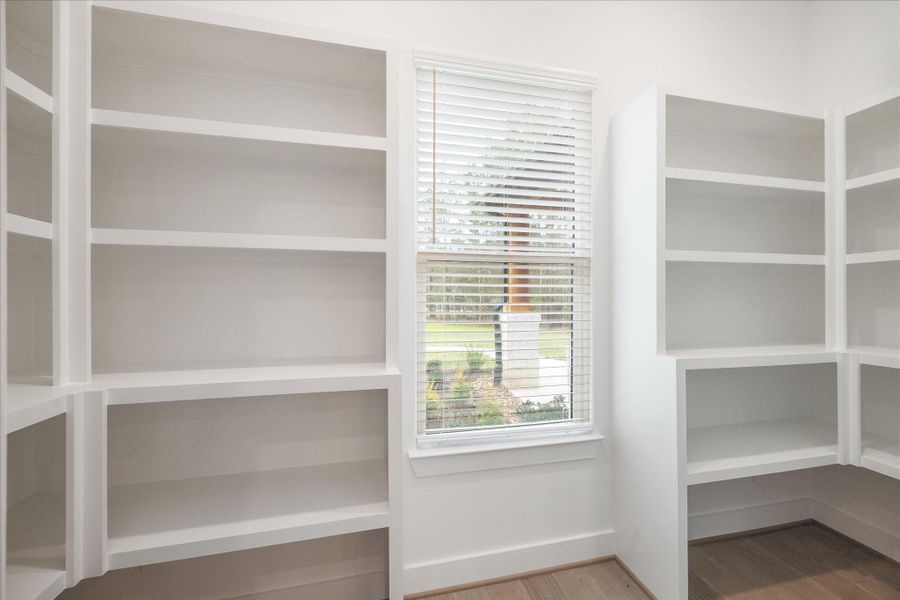 THE PICTURE SHOWN IS NOT THE ACTUAL HOME. TRINITY SIGNATURE HOMES IS BUILDING A SIMILAR FLOOR PLAN.