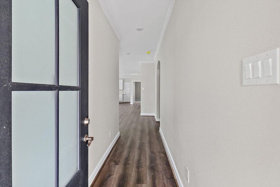 Spacious, unfurnished interior of a new home in , Crosby (Image 14).