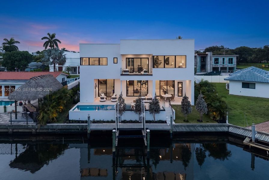 Exterior details and patio area of a home in , Boca Raton (Image 38).