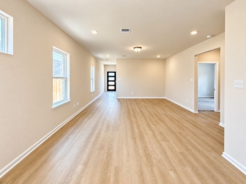 The Blue Jay II- Family Room