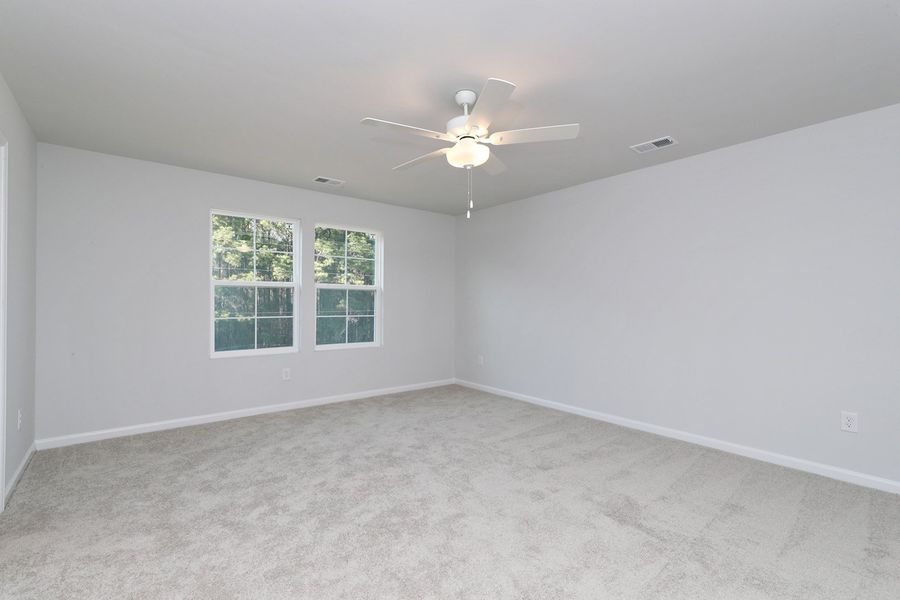 Spacious, unfurnished interior of a new home in Hainer Place, Conway (Image 29).