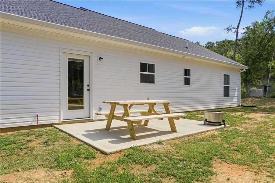 Exterior details and patio area of a home in , Kingston (Image 21).