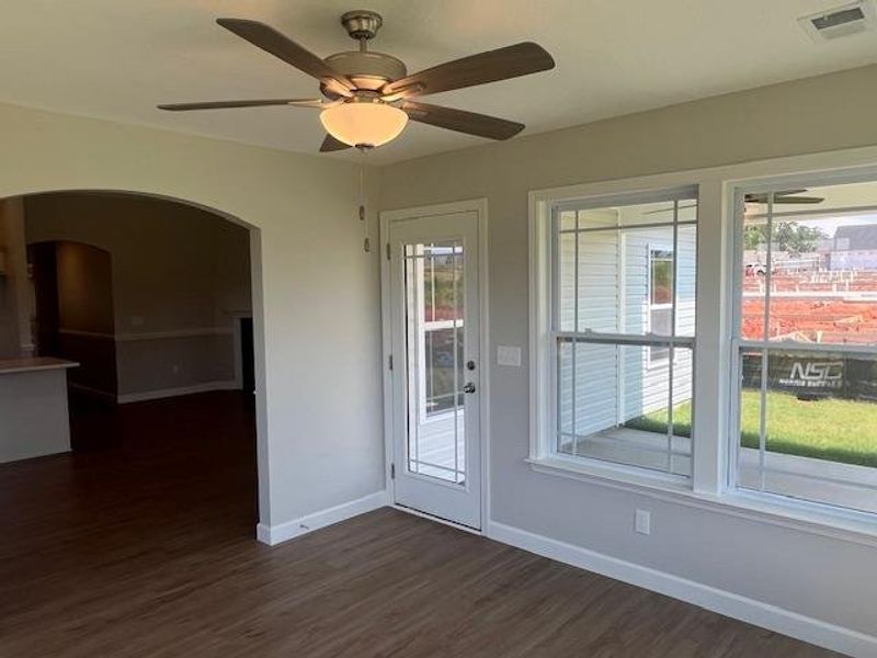 Spacious, unfurnished interior of a new home in Cleveland Meadows, Spartanburg (Image 11).