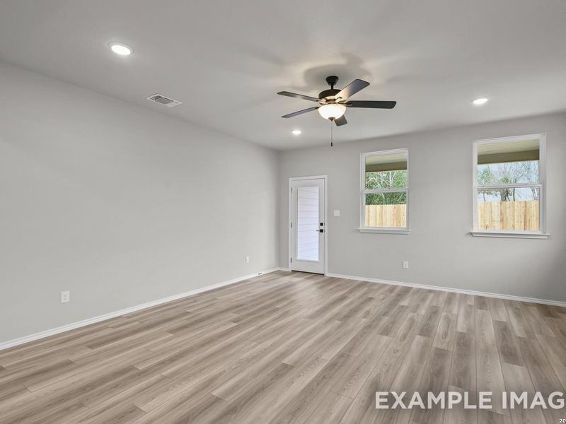 Spacious, unfurnished interior of a new home in Hickory Ridge, Elmendorf (Image 15).