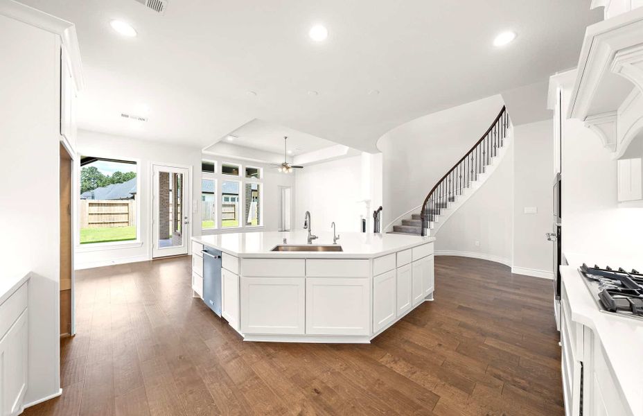 Representative furnished interior of a home built from the 3070AU by Ravenna Homes in Audubon 60′, Magnolia (Image 16).