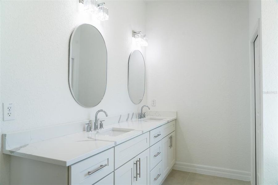 Furnished interior view inside a new home in , Ocala (Image 14).