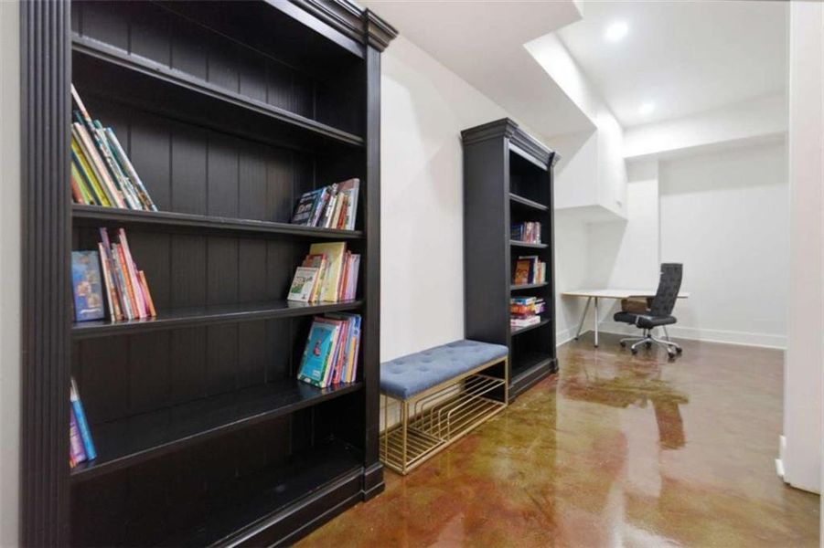 Furnished interior view inside a new home in , Atlanta (Image 55).