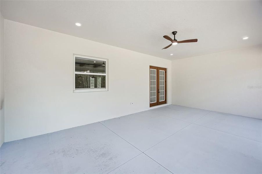 Spacious, unfurnished interior of a new home in , Dunnellon (Image 34). Spacious, unfurnished interior of a new home in , Dunnellon (Image 34).