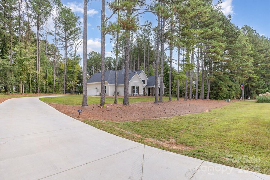 Community amenities in , Monroe (Image 37). Community amenities in , Monroe (Image 37).