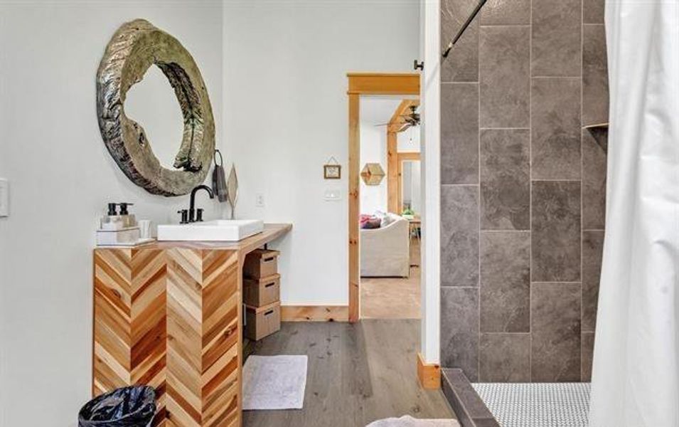 Furnished interior view inside a new home in , Lindale (Image 7).