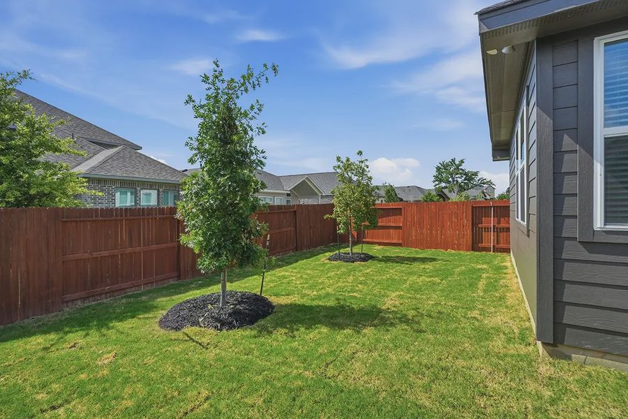 Exterior details and patio area of a home in Stillwater Ranch, San Antonio (Image 27).