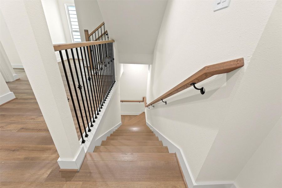 Image 43 of a home in .