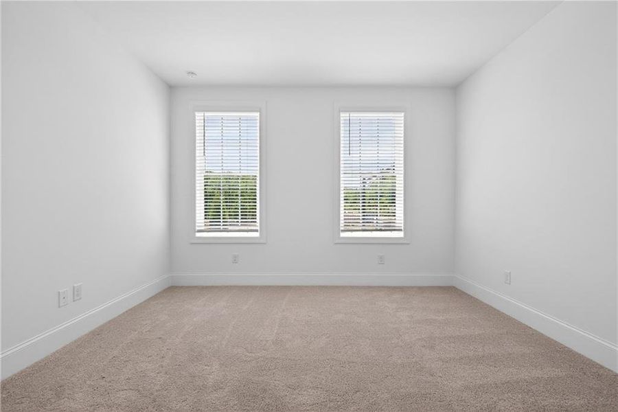 Spacious, unfurnished interior of a new home in Waterhaven, Cumming (Image 34).