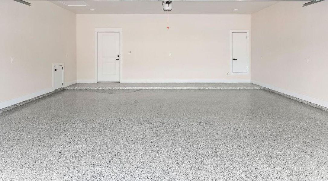 Spacious, unfurnished interior of a new home in , Granbury (Image 28).