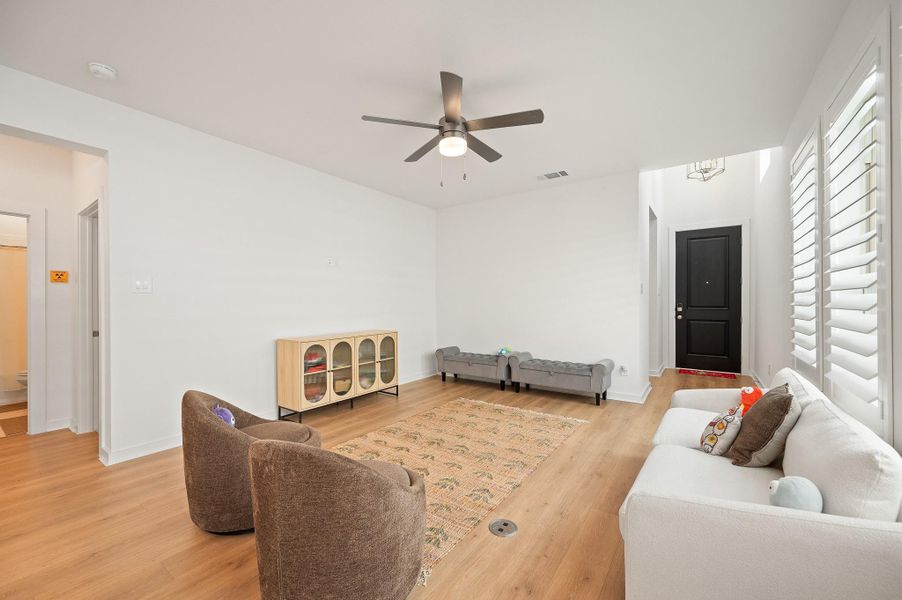 Furnished interior view inside a new home in Brookewater, Rosenberg (Image 35).