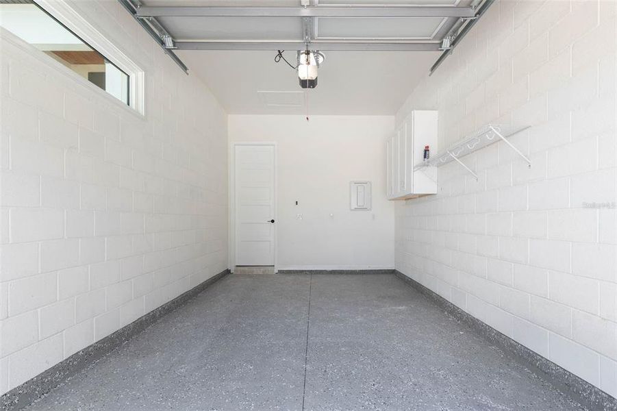 Spacious, unfurnished interior of a new home in , Palm Coast (Image 58).