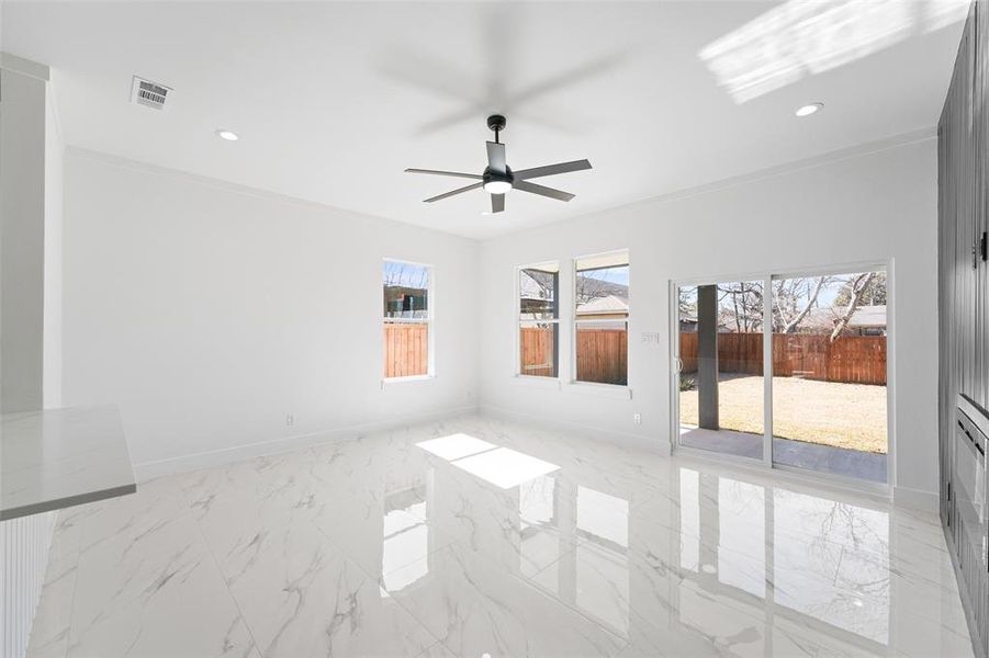 Spacious, unfurnished interior of a new home in , Dallas (Image 17).