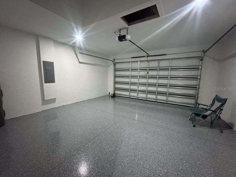 Spacious, unfurnished interior of a new home in , Port Charlotte (Image 18).