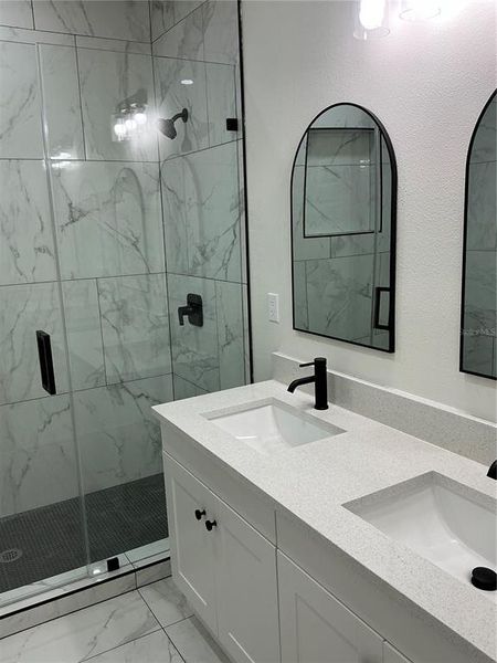 Furnished interior view inside a new home in , Leesburg (Image 4).