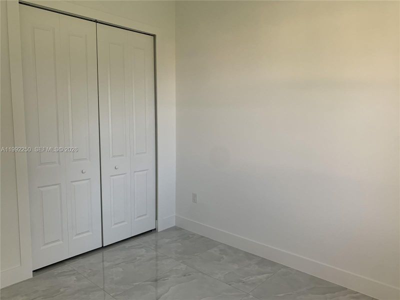 Spacious, unfurnished interior of a new home in , Lehigh Acres (Image 23).
