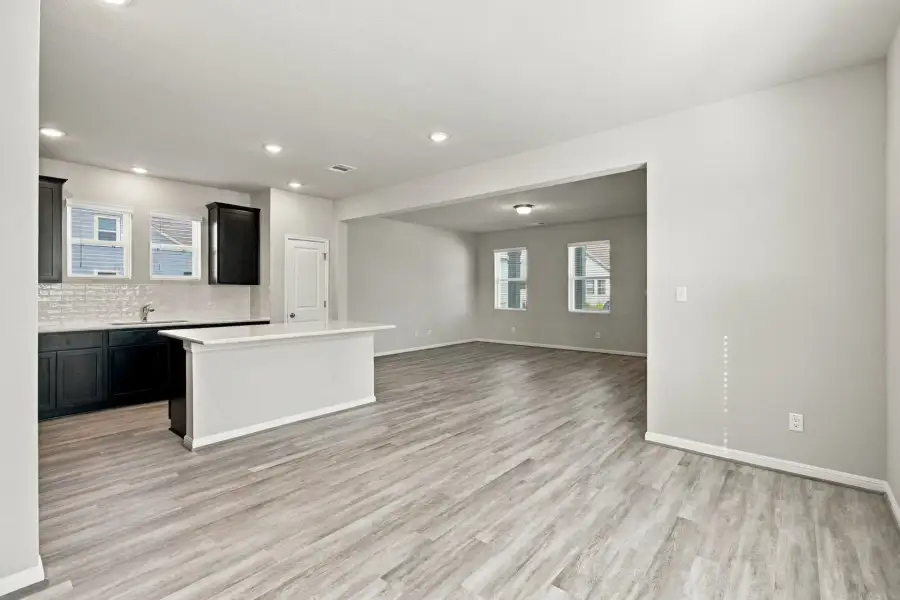 New Home in TAYLOR, TX.  - Slide 17