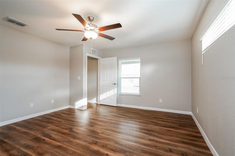 Spacious, unfurnished interior of a new home in , North Port (Image 14).