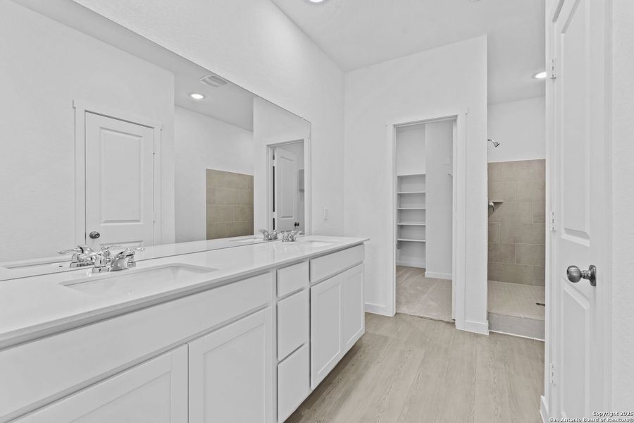 Furnished interior view inside a new home in , New Braunfels (Image 7).