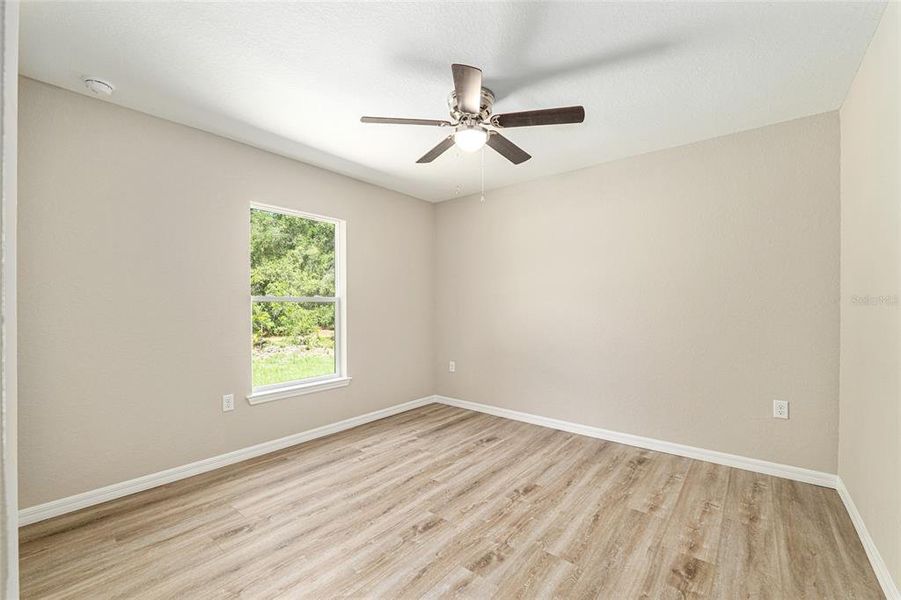 Spacious, unfurnished interior of a new home in , Dunnellon (Image 48).