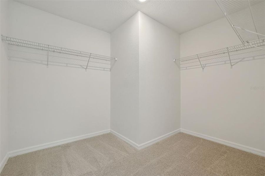 Spacious, unfurnished interior of a new home in Bradford Park, Ormond Beach (Image 26).