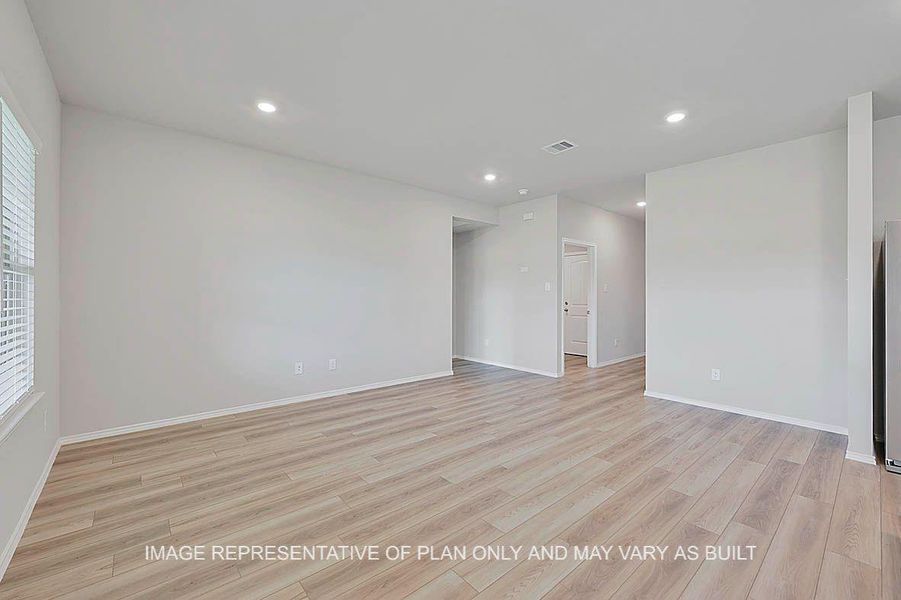 Spacious, unfurnished interior of a new home in Pleasant Hill, Bryan (Image 11).