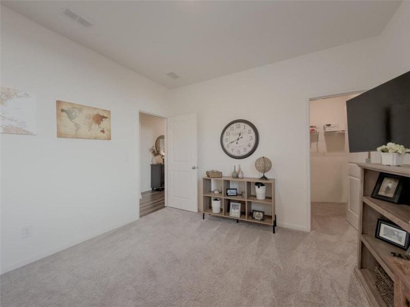 Furnished interior view inside a new home in Bentwater, Hoschton (Image 40). Furnished interior view inside a new home in Bentwater, Hoschton (Image 40).