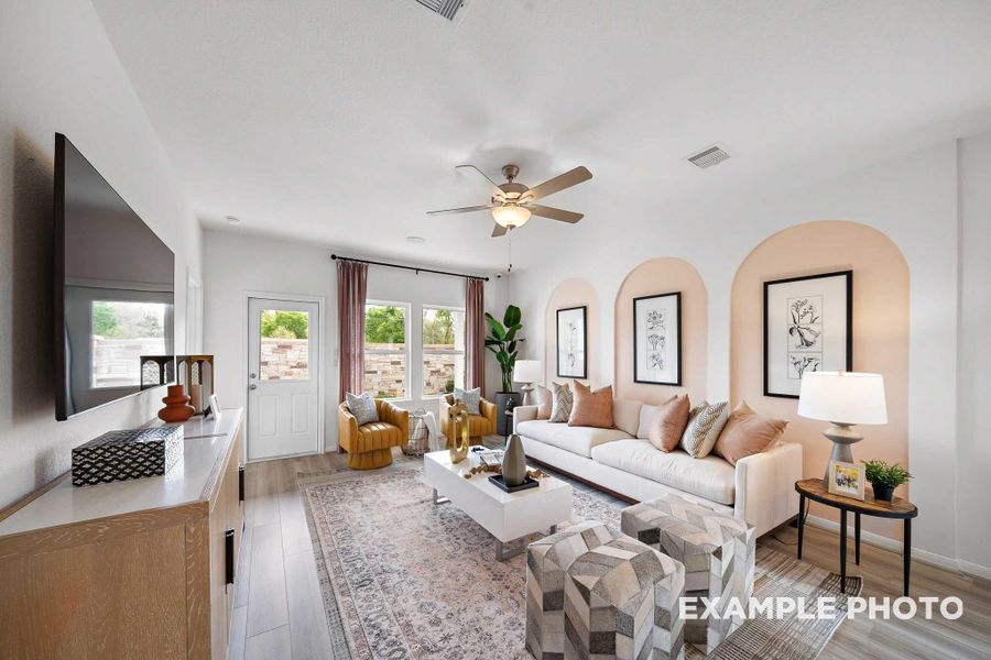 Furnished interior view inside a new home in Caney Creek Place, Conroe (Image 9). Furnished interior view inside a new home in Caney Creek Place, Conroe (Image 9).
