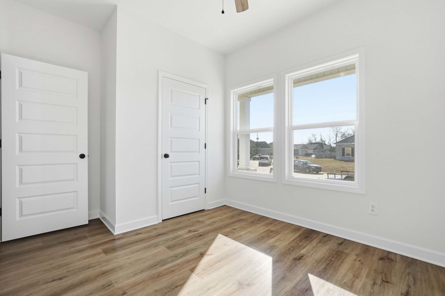 Spacious, unfurnished interior of a new home in Southern Day Chateau, Baker (Image 26).