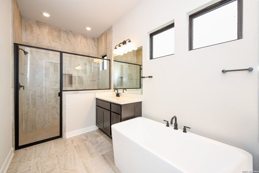 Furnished interior view inside a new home in Nolte Farms, Seguin (Image 8).