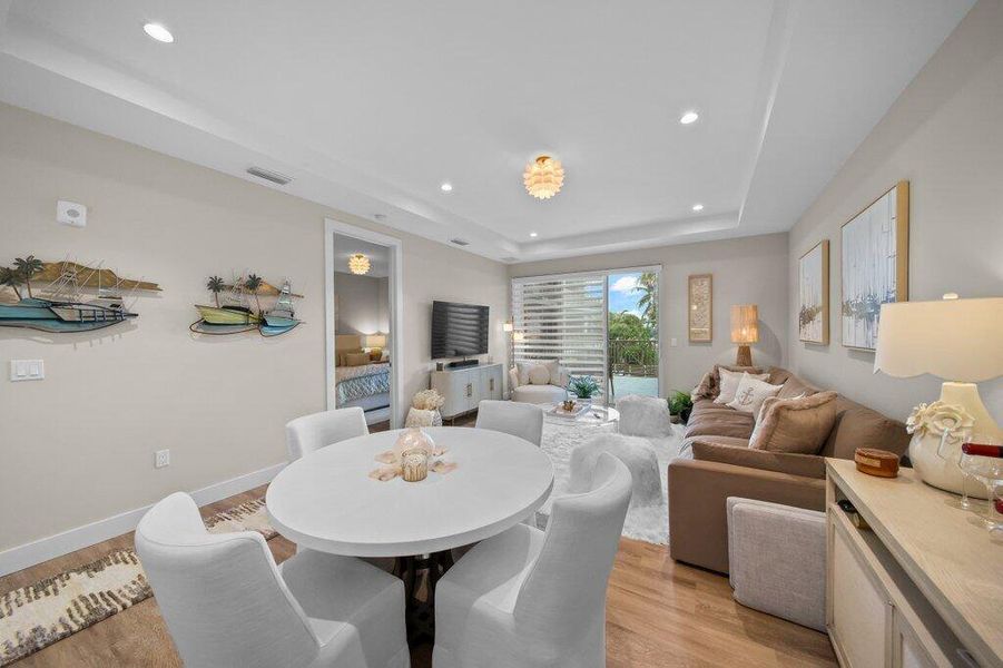 livingdining2.jpg-SMALL