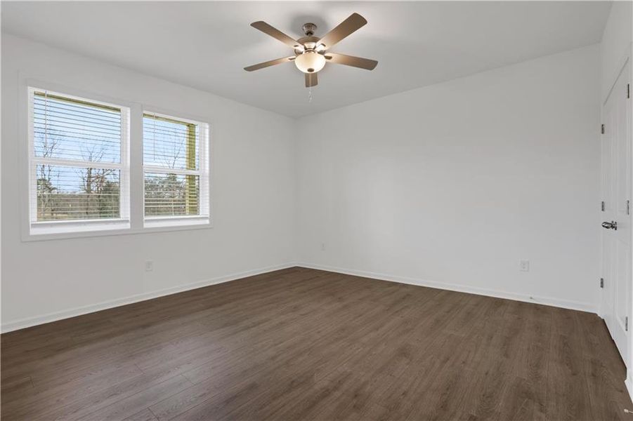 Spacious, unfurnished interior of a new home in Towne Village at Suwanee Dam, Sugar Hill (Image 36).