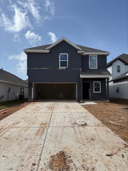 Image 32 of a home in River's Edge.