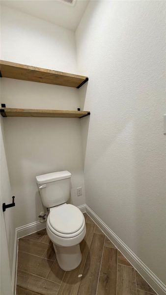 Primary toilet