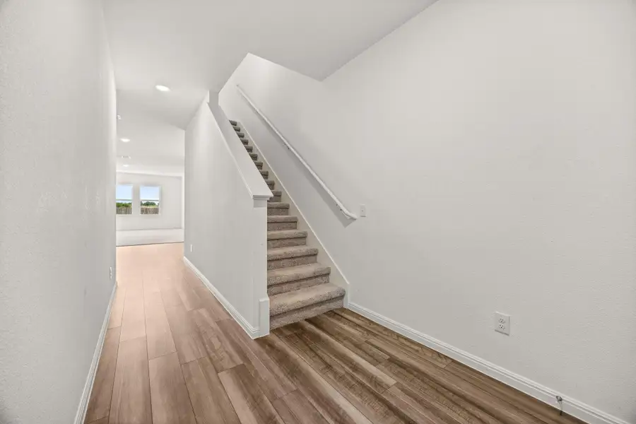 Image 37 of a home in Cottonwood Farms.