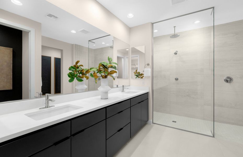 Representative furnished interior of a home built from the Refuge by Del Webb in Sun City Anthem at Merrill Ranch, Florence (Image 15).