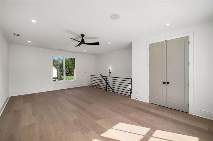 Spacious, unfurnished interior of a new home in , Roswell (Image 49).