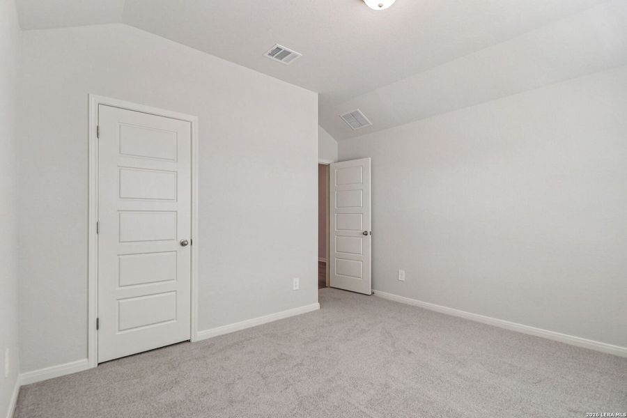 Spacious, unfurnished interior of a new home in Arcadia Ridge - Classic Series, San Antonio (Image 35).