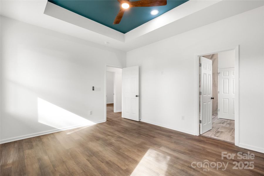 Spacious, unfurnished interior of a new home in , Shelby (Image 26).