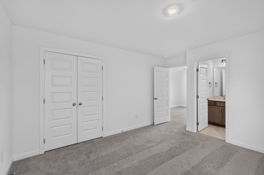 *Photo of example home. Selections & finishes may vary.